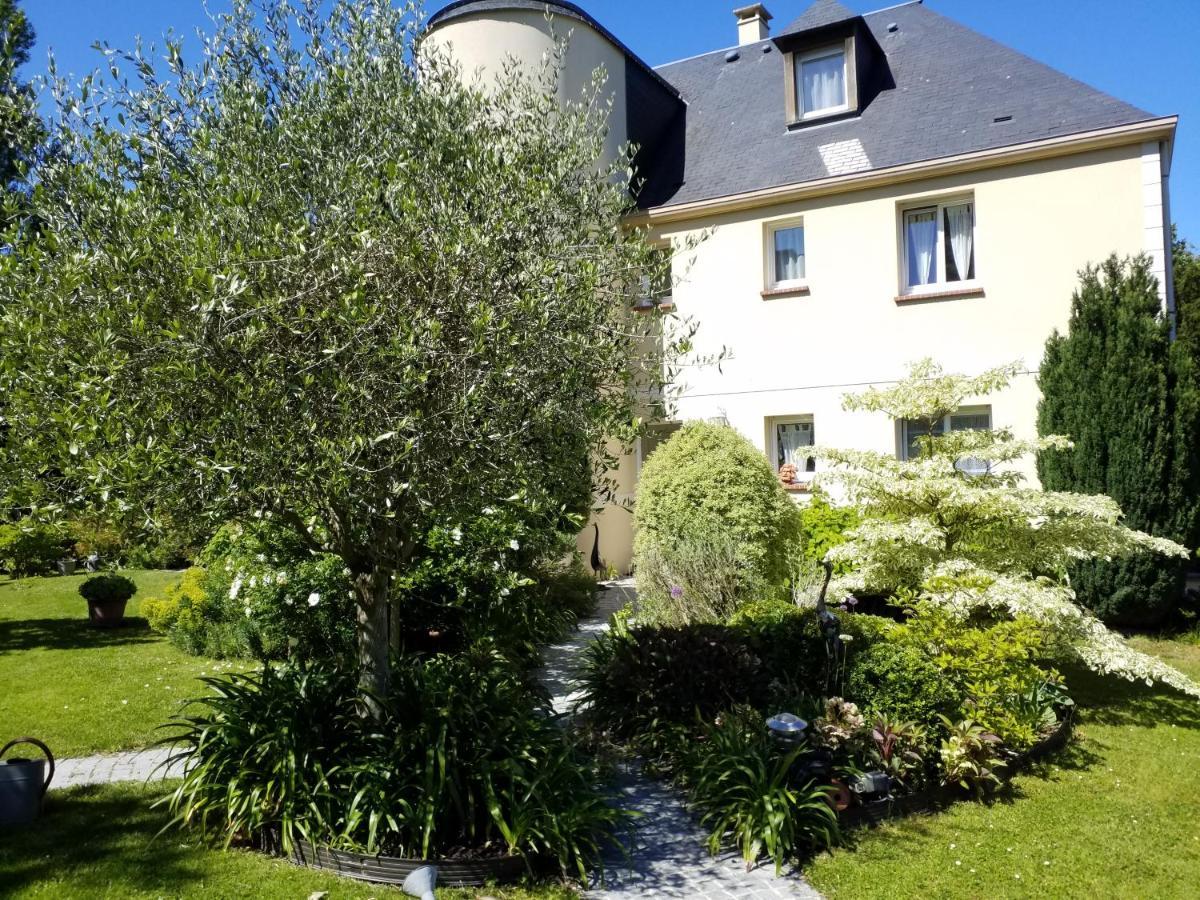 Appartements Et Gite Les Hauts De Sophia Trouville-sur-Mer Eksteriør bilde