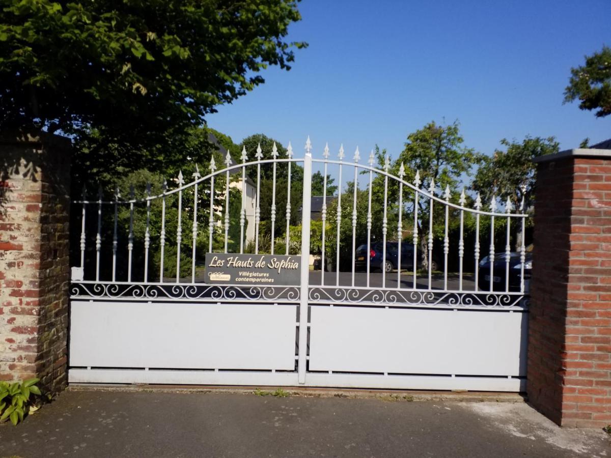 Appartements Et Gite Les Hauts De Sophia Trouville-sur-Mer Eksteriør bilde