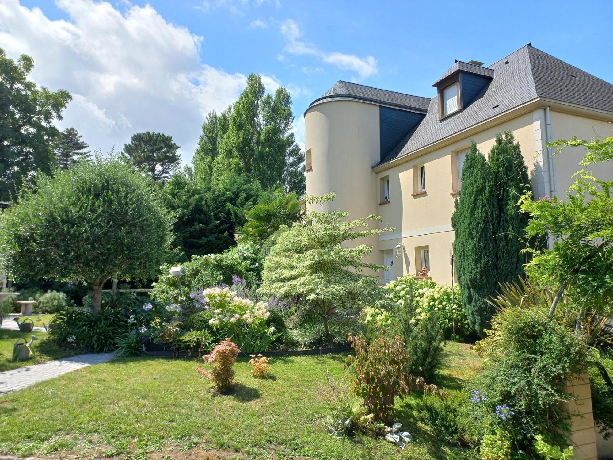Appartements Et Gite Les Hauts De Sophia Trouville-sur-Mer Eksteriør bilde