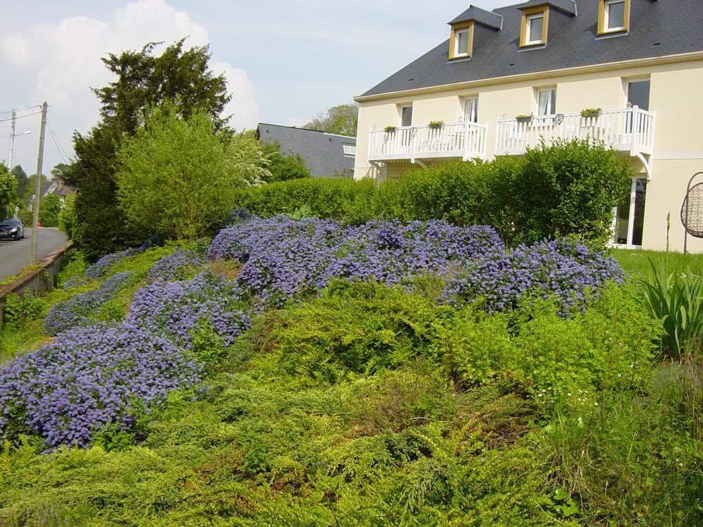Appartements Et Gite Les Hauts De Sophia Trouville-sur-Mer Eksteriør bilde