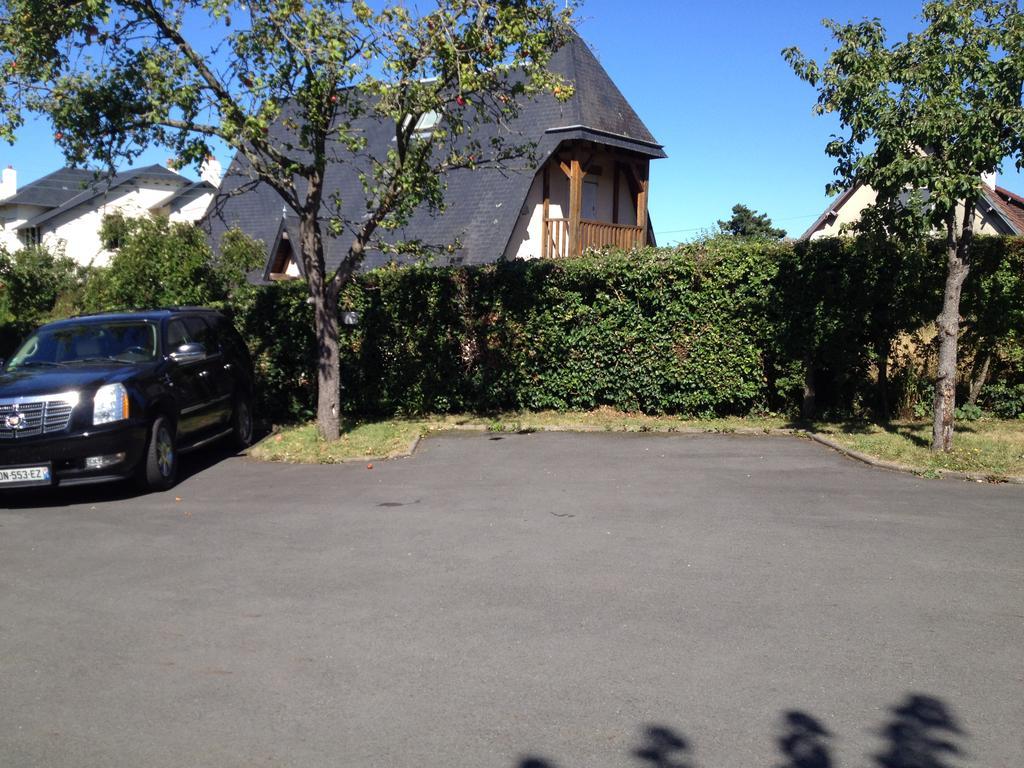 Appartements Et Gite Les Hauts De Sophia Trouville-sur-Mer Eksteriør bilde