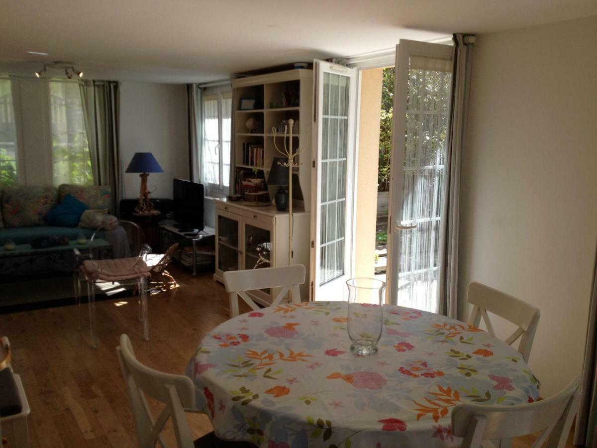 Appartements Et Gite Les Hauts De Sophia Trouville-sur-Mer Eksteriør bilde